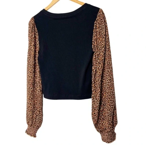 NWT DKNY Jeans Black Ribbed Knit Leopard Print Sleeve Crop Top Women's Size M - Picture 9 of 16